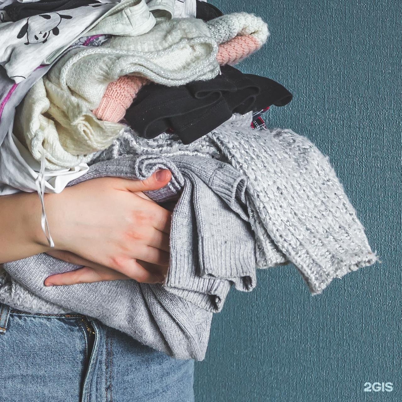 Магазин ненужных вещей уфа. Куда можно сдать одежду в нижнем новгороде. Раздача одежды. Акция по сбору вещей для нуждающихся. Куда в мурманске можно сдать неиспользуемую одежду.